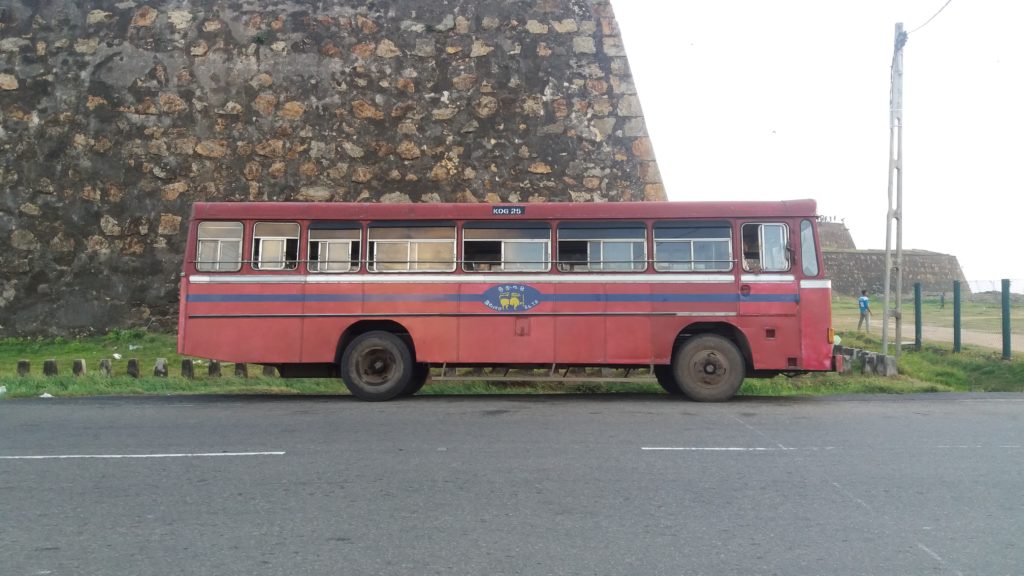 Nejlevnější autobusy na Srí Lance.