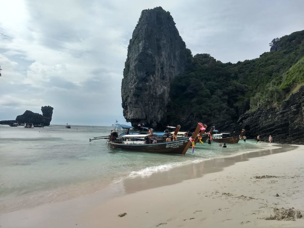 Nui beach, Phi Phi